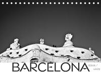 BARCELONA [black/white] (Tischkalender 2022 DIN A5 quer)