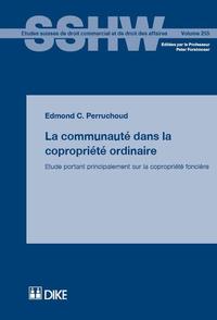 La communauté dans la copropriété ordinaire Etude protant principalement sur la copropriéte foncière